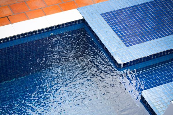 Swimming Pool Tile Repair